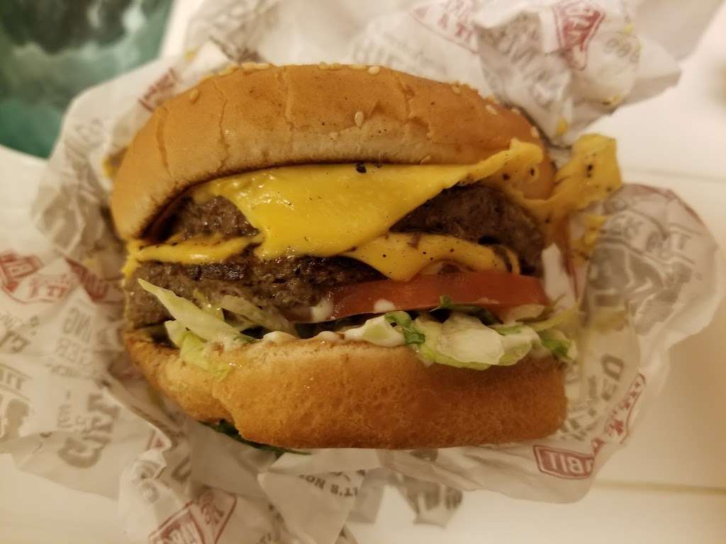 The Habit Burger Grill | 11608 Amargosa Rd, Victorville, CA 92392, USA | Phone: (760) 947-2551