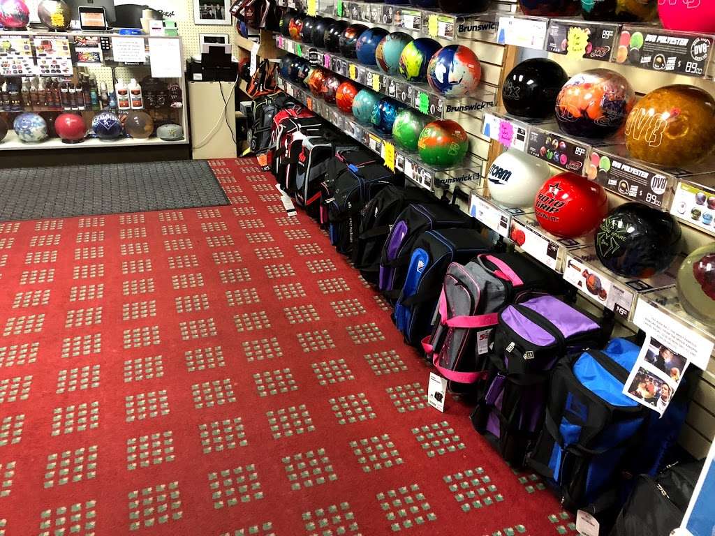 Double Js Bowling Supply | 10201 College Blvd, Overland Park, KS 66210 | Phone: (701) 690-1037