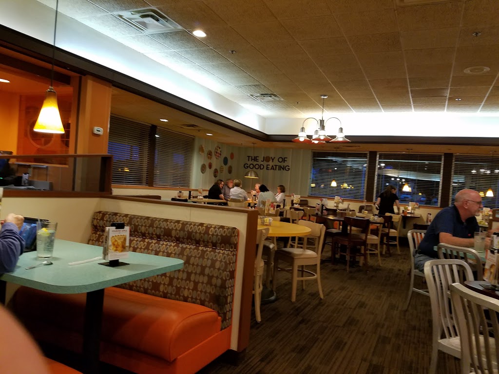 Village Inn | 10770 M St, Omaha, NE 68127, USA | Phone: (402) 339-7870