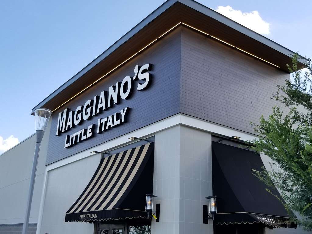Maggianos Little Italy | 700 Baybrook Mall, Friendswood, TX 77546 | Phone: (281) 282-9729
