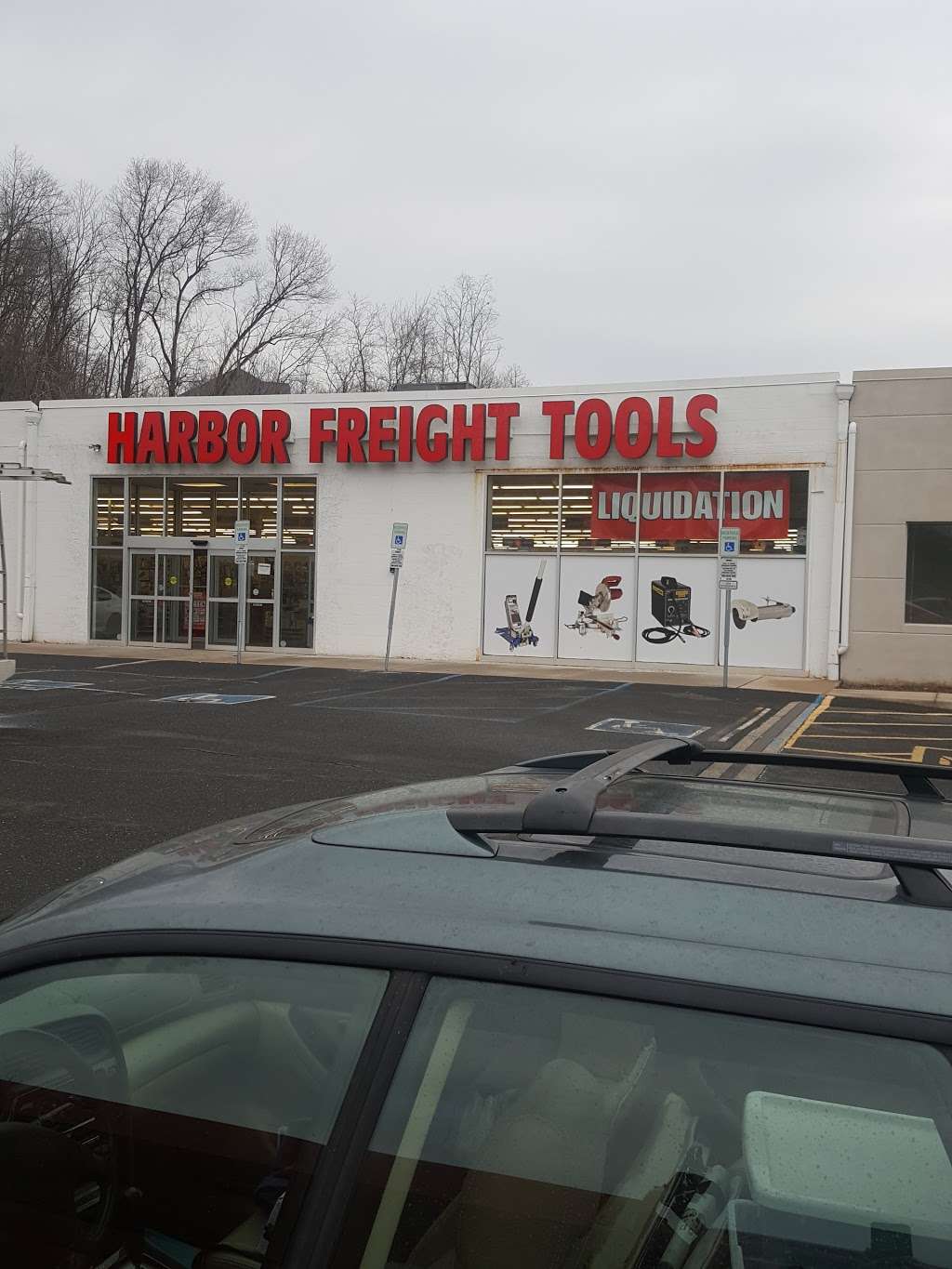 Harbor Freight Tools | 270 US-22, Green Brook Township, NJ 08812, USA | Phone: (732) 752-1938