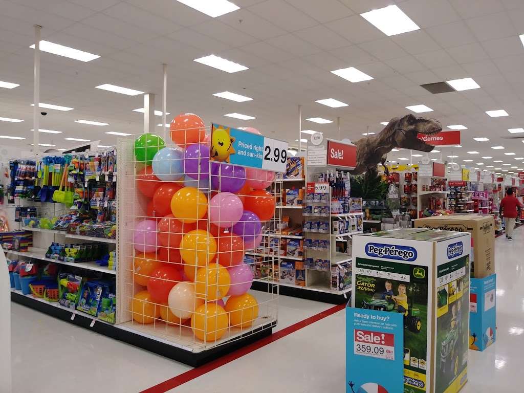 Target | 5000 Grandview Pkwy, Davenport, FL 33837, USA | Phone: (863) 256-1051