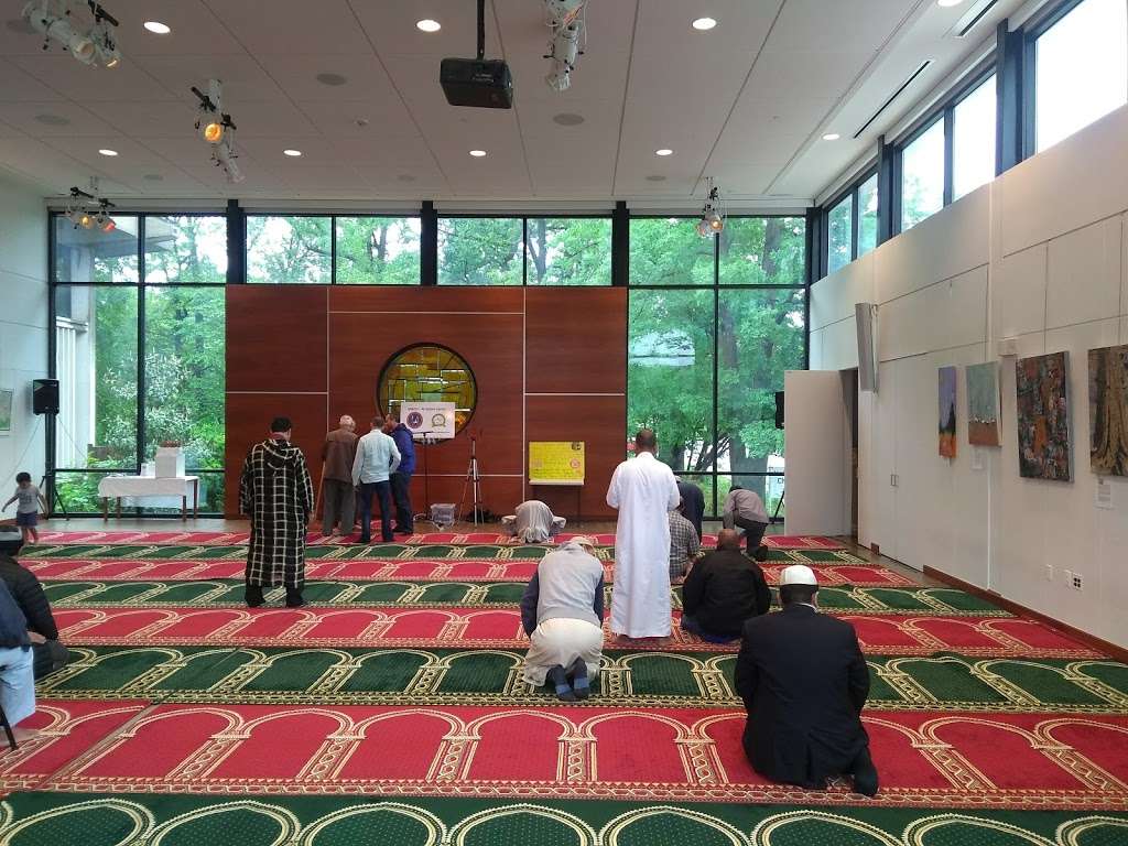 Jumma prayer at Unitarian Church | 4444 Arlington Blvd, Arlington, VA 22204, USA