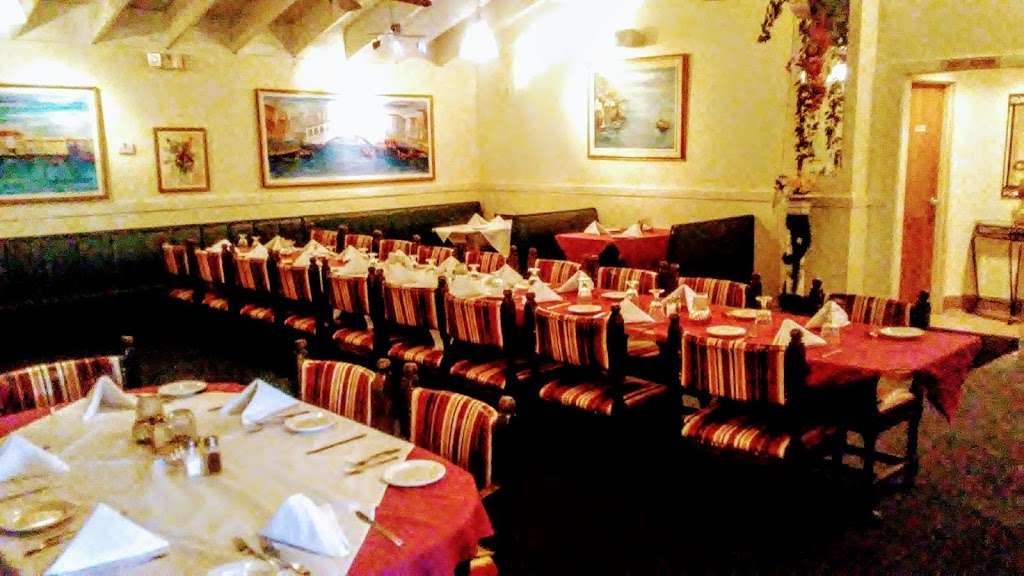 Mama Stellas Pasta Restaurant | 7075 Indian Head Hwy, Bryans Road, MD 20616, USA | Phone: (301) 375-6105