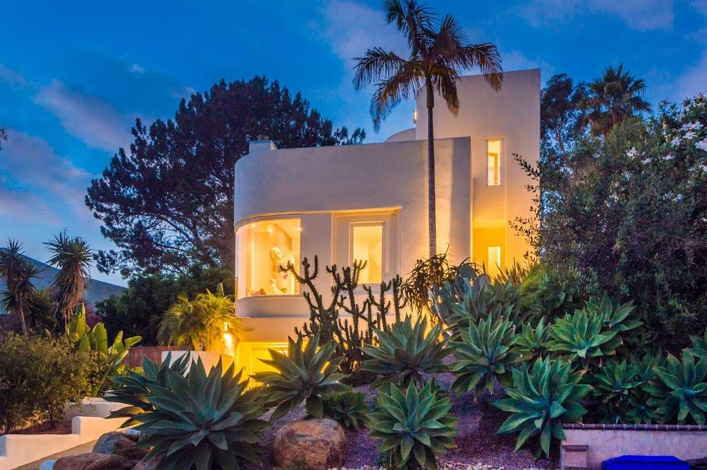 Coastal Premier Properties-Del Mar | 1217 Camino Del Mar, Del Mar, CA 92014, USA | Phone: (858) 356-9156