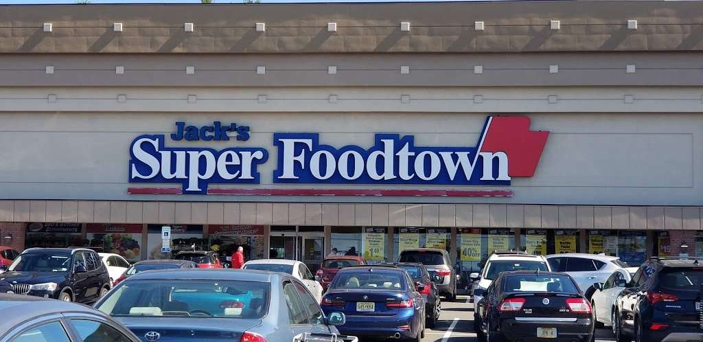 Foodtown Packanack Shopping Center | 1490 NJ-23 N, Wayne, NJ 07470 | Phone: (973) 694-0608