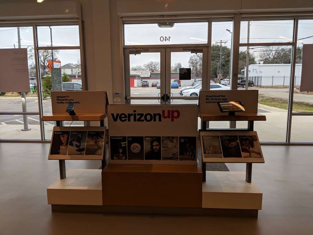 Verizon | 2400 N Shepherd Dr Suite 140, Houston, TX 77008, USA | Phone: (281) 661-3686