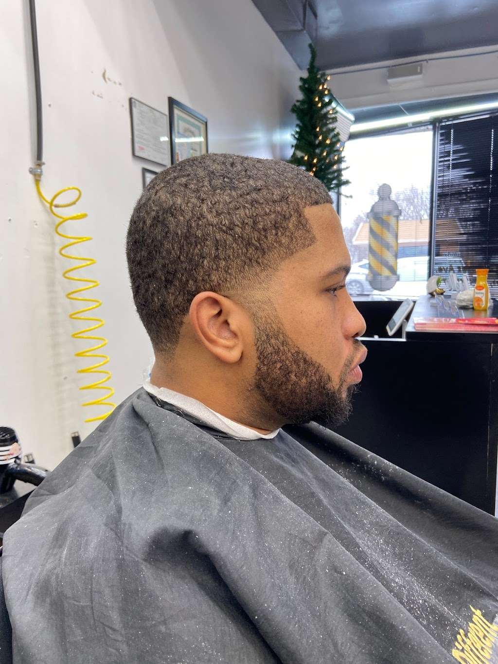 The Different Barber Shop | 1333 St Georges Ave, Colonia, NJ 07067, USA | Phone: (732) 527-0077