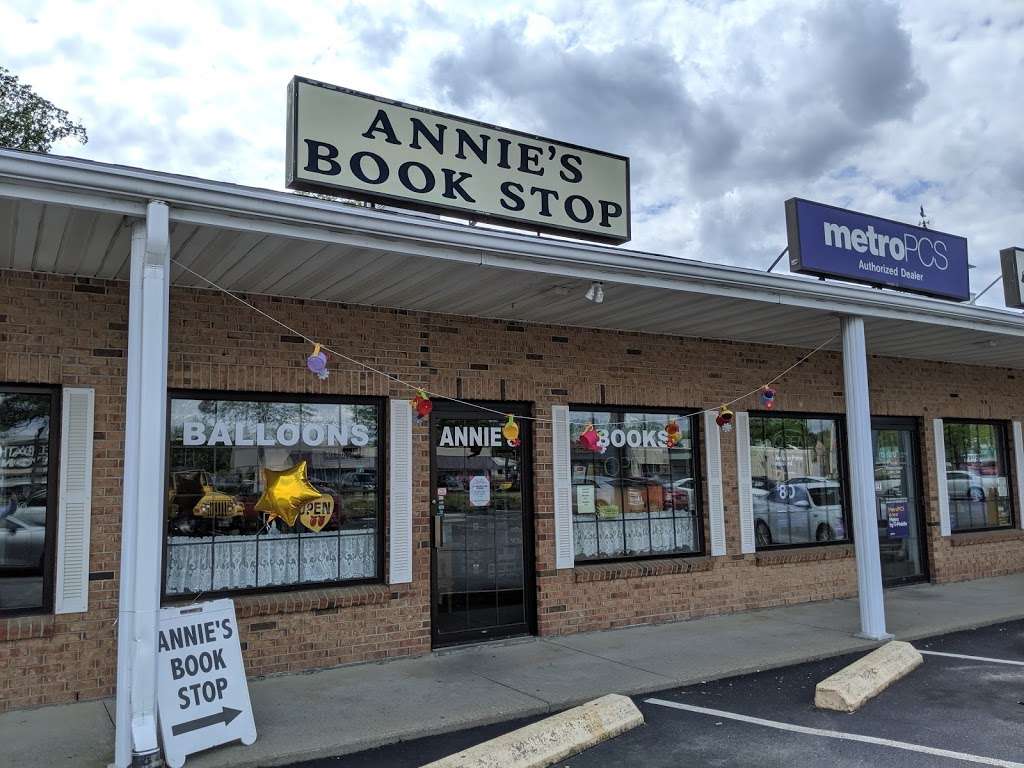 Annies Book Stop | 575 S St W, Raynham, MA 02767, USA | Phone: (508) 823-9696