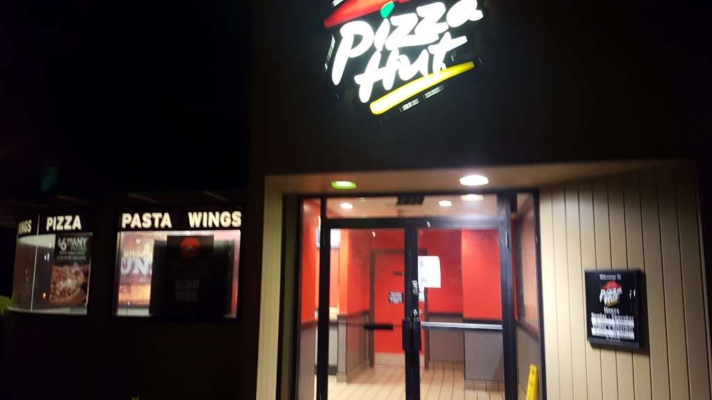 Pizza Hut | 1434 Stuyvesant Ave, Union, NJ 07083 | Phone: (908) 688-2020