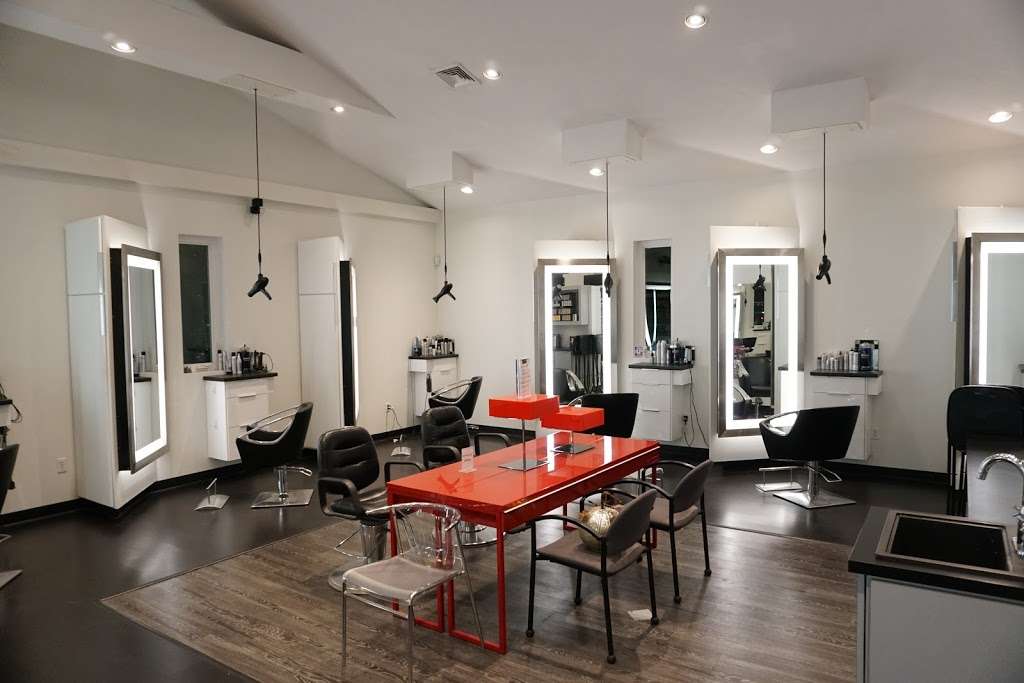 Dramatics Luxe, Salon|Spa | 402 W Center St, West Bridgewater, MA 02379, USA | Phone: (508) 580-4050