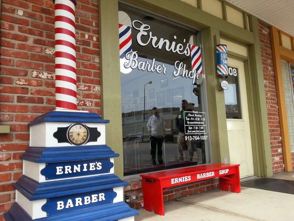 Ernies Barber Shop | 1008 E Santa Fe St, Olathe, KS 66061, USA | Phone: (913) 764-1087