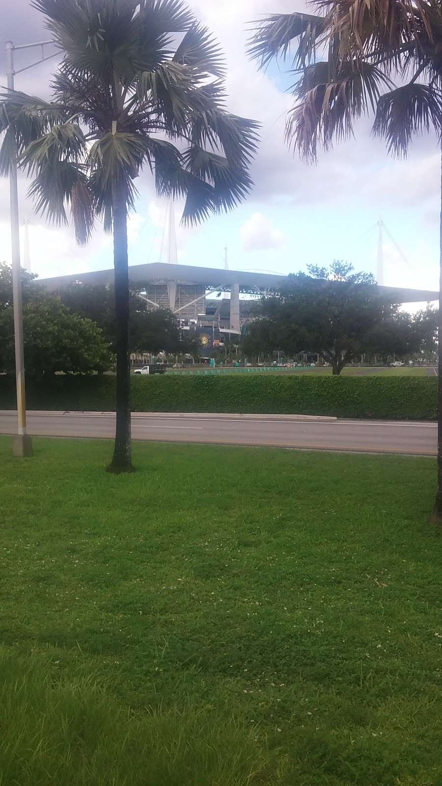 Sun Life Stadium Gate 4@NW 199th St | Miami Gardens, FL 33056, USA