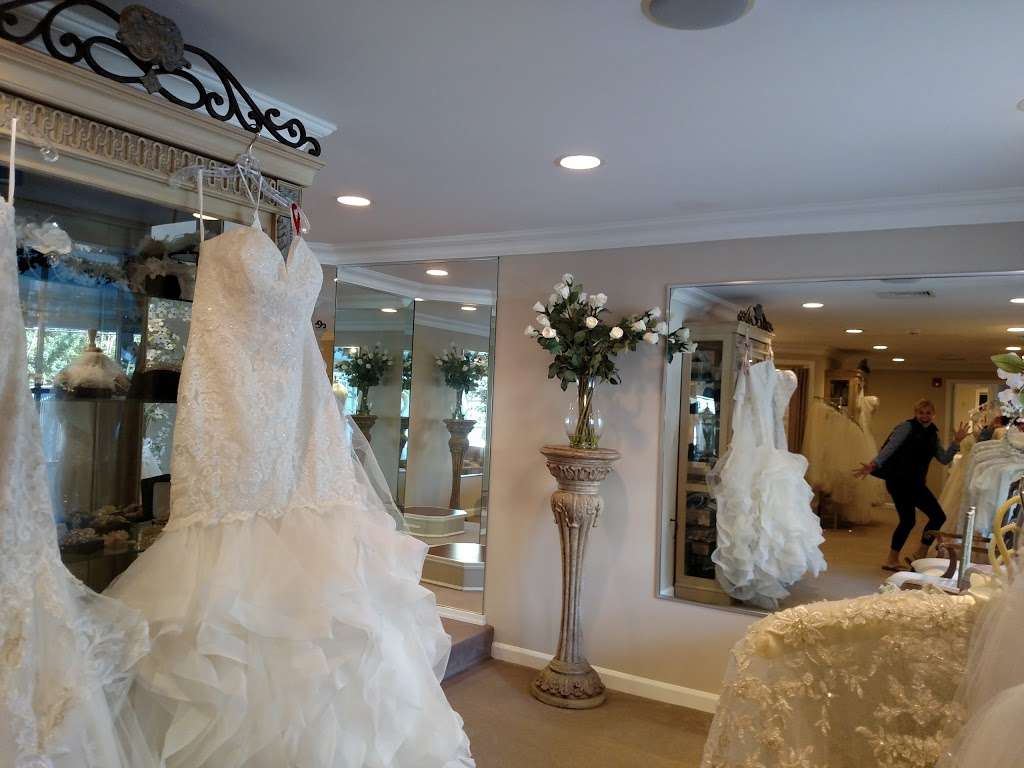 The Wedding Store at Liz Clinton | 200 Main St, Andover, NJ 07821, USA | Phone: (973) 786-5330