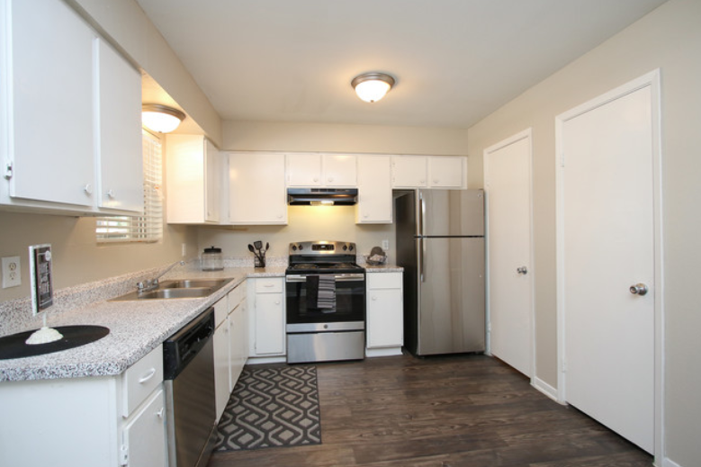 Pointe Ann Apartments | 1225 10th St N, Texas City, TX 77590, USA | Phone: (409) 359-8986