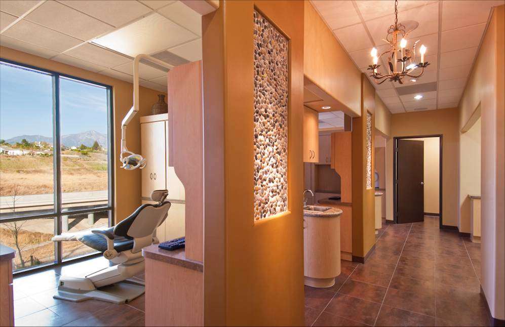 Redlands Family Dental Center & Orthodontics | 1461 Ford St, Redlands, CA 92373, USA | Phone: (909) 793-0111
