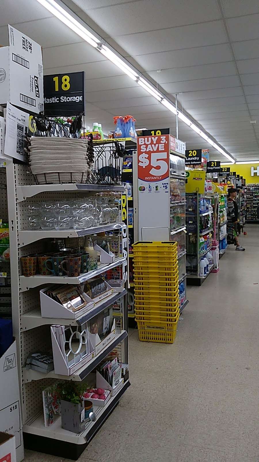 Dollar General | 525 Eastern Blvd, Essex, MD 21221, USA | Phone: (443) 231-3008