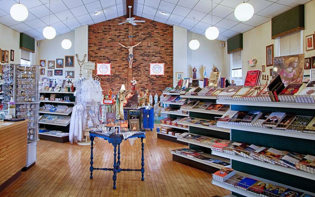 Holy Family Catholic Bookstore | 9249 Old Green Bay Rd, Pleasant Prairie, WI 53158 | Phone: (262) 697-0333