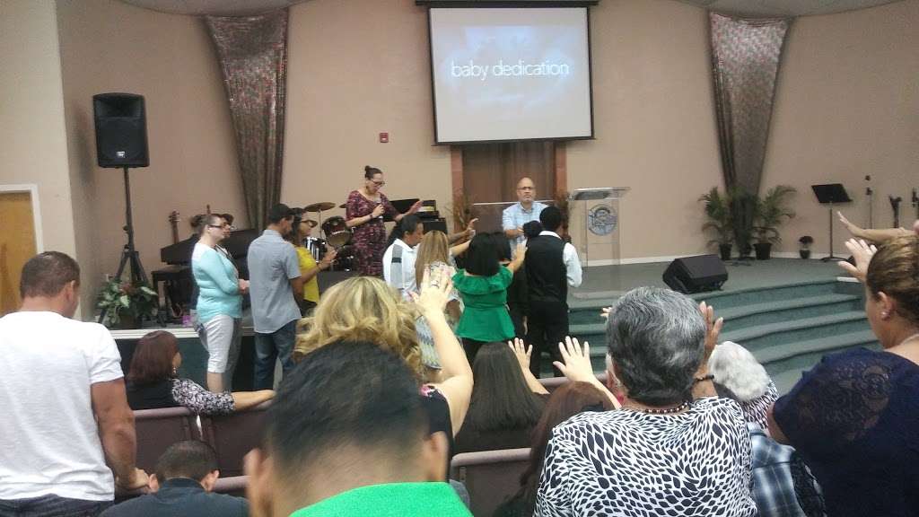 Iglesia Puerta Del Cielo | 950 Doyle Rd, Deltona, FL 32725, USA | Phone: (386) 574-0599