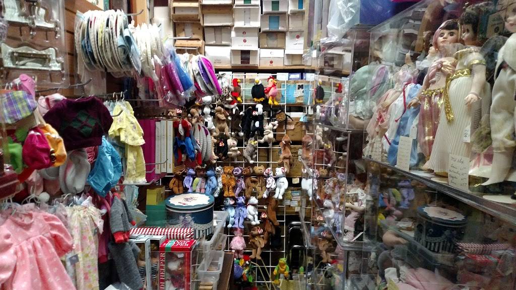 Mrs Bs Dolls Plus | 10130 Central Ave NE, Blaine, MN 55434, USA | Phone: (763) 786-6825