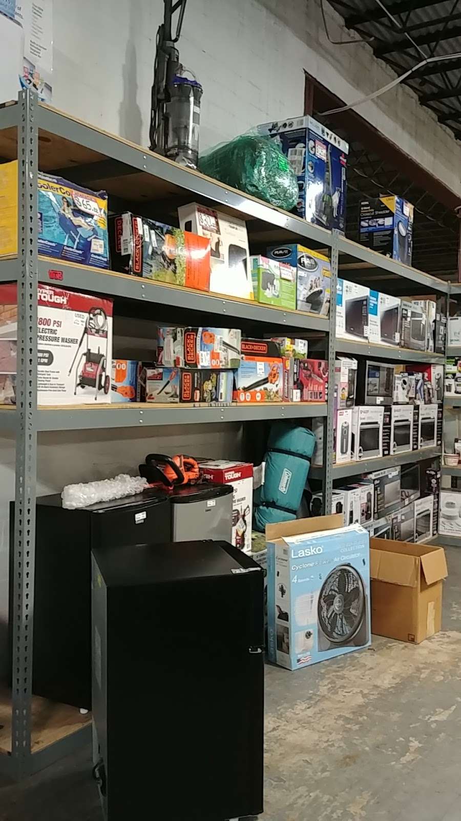 Discount Liquidators | 2817 Berry Rd, Houston, TX 77093 | Phone: (832) 301-3980