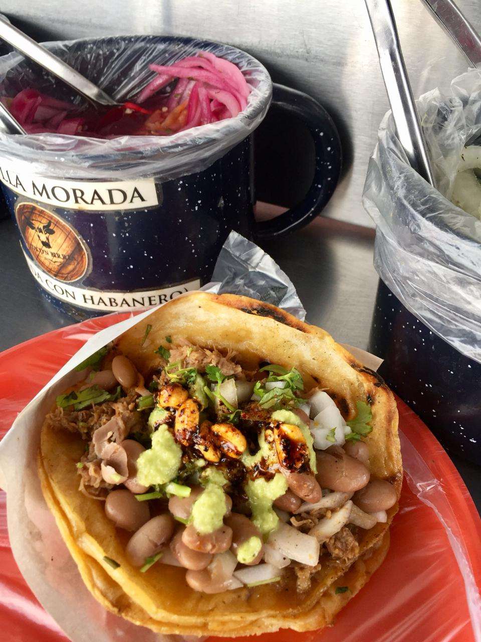 Tacon Birria | De las Ferias, Herradura, Tijuana, B.C., Mexico | Phone: 664 522 1844