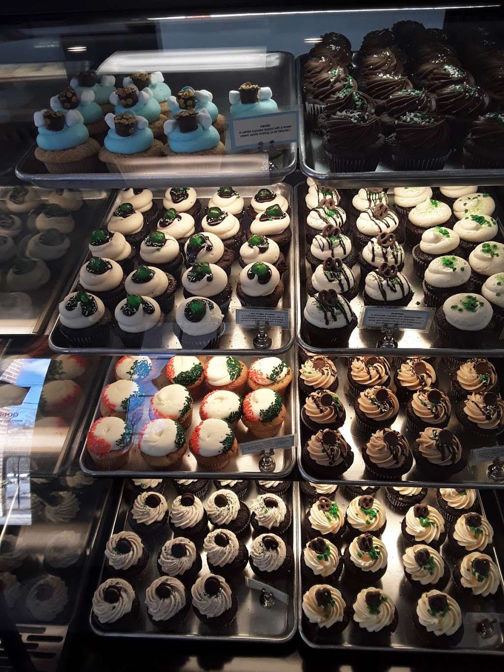 Cupcake City | 137 Main St, Reading, MA 01867, USA | Phone: (781) 944-0400