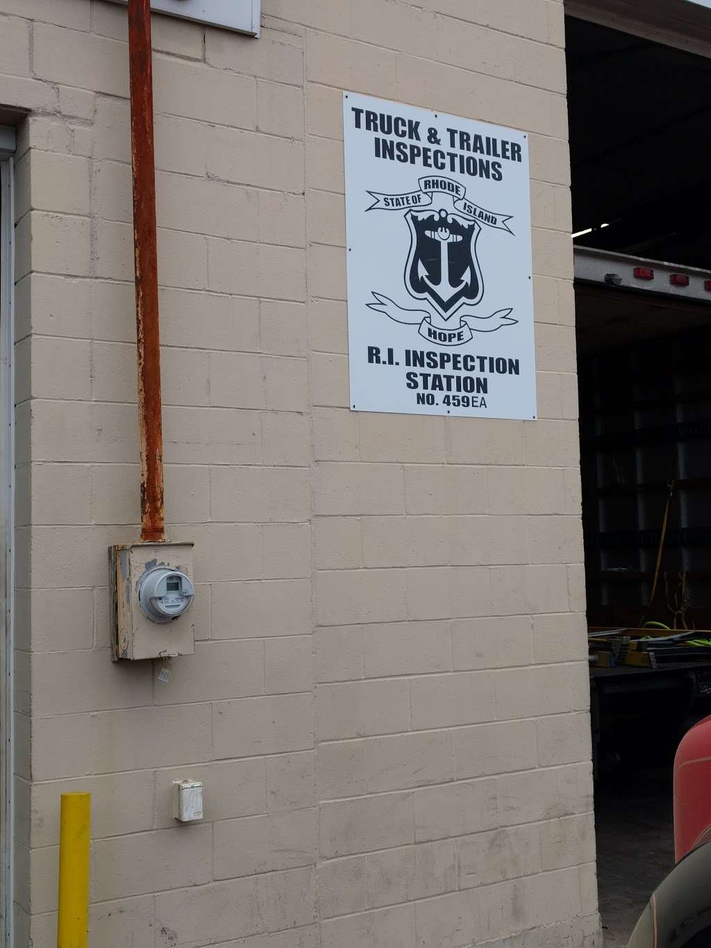 Mikes Truck & Trailer Repair | 447 York Ave, Pawtucket, RI 02861, USA | Phone: (401) 725-2188