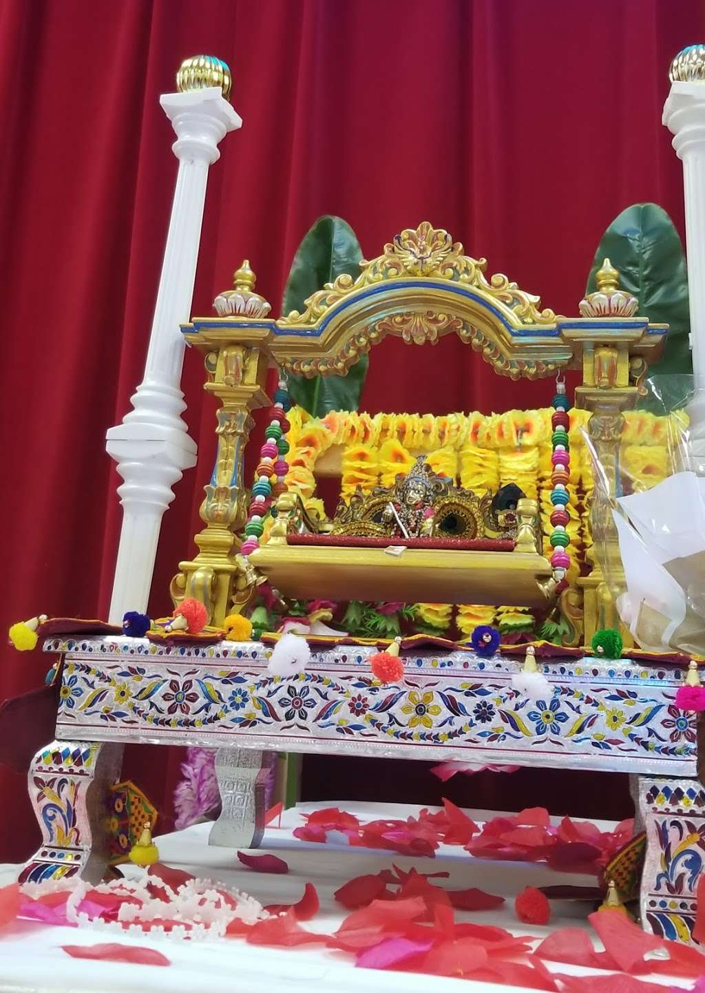 BAPS Shri Swaminarayan Mandir | 50 Stedman St, Lowell, MA 01851, USA | Phone: (978) 458-4444