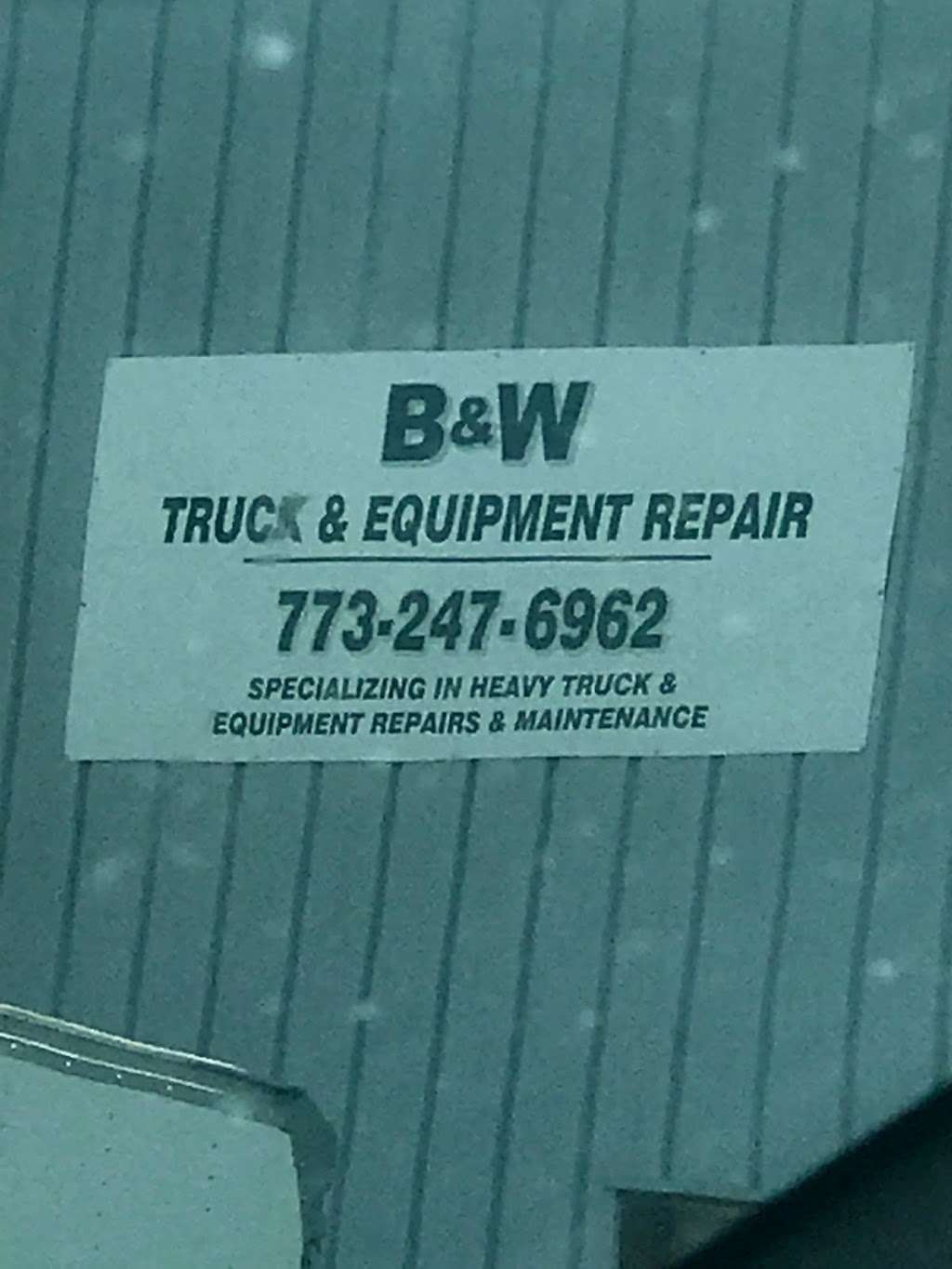 B & W Truck Repair | 3701 S Iron St, Chicago, IL 60609, USA | Phone: (773) 247-6962