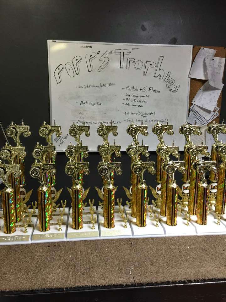 Popps Trophies | 158 W Main St, Walden, NY 12586, USA | Phone: (845) 778-5344