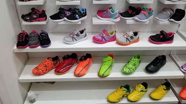 Shoes4T&Kids -Zapateria | 15482 Outer Bear Valley Rd #2, Victorville, CA 92395, USA | Phone: (442) 255-4868