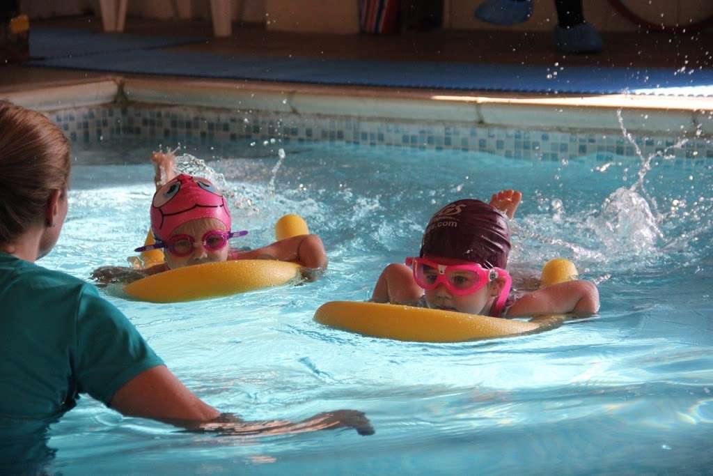 Swimstart | White Hall, Rose Cottage, Chelmsford Rd, Margaret Roding, Great Dunmow CM6 1QL, UK | Phone: 07962 802652