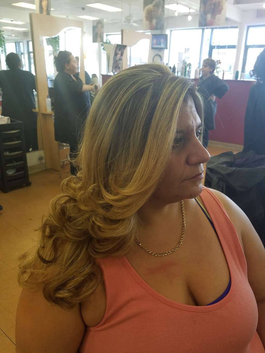Jackys Salon | 3350 W Lawrence Ave, Chicago, IL 60625 | Phone: (773) 539-8852