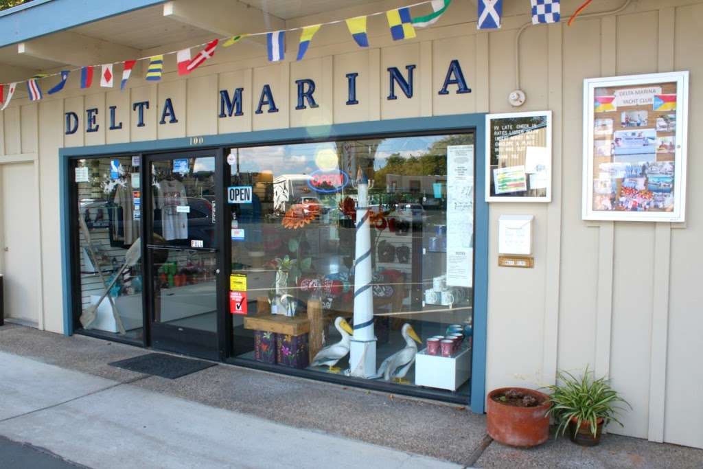 Delta Marina Yacht Harbor | 100 Marina Dr, Rio Vista, CA 94571 | Phone: (707) 374-2315