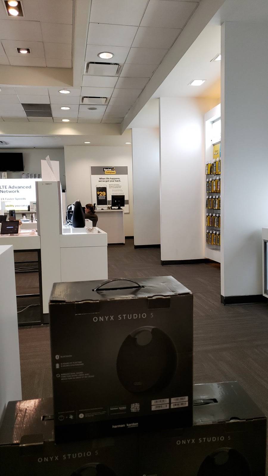 Sprint Store | 3790 Tyrone Blvd N Ste A, St. Petersburg, FL 33710 | Phone: (727) 345-1100