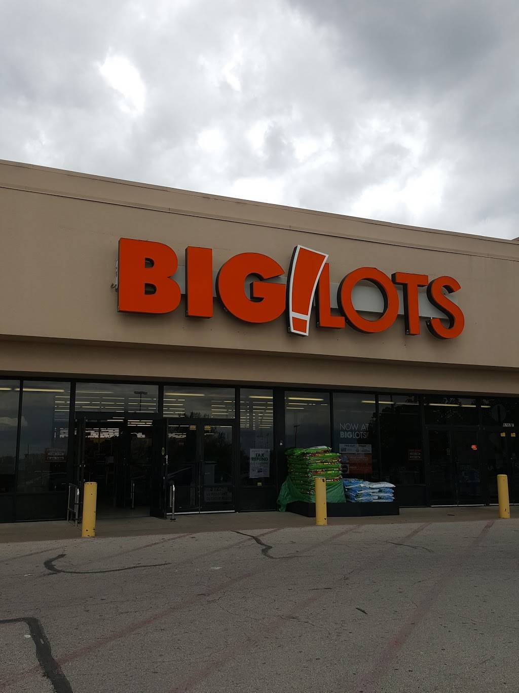 Big Lots | 8787 N Owasso Expy Ste F, Owasso, OK 74055, USA | Phone: (918) 376-2976