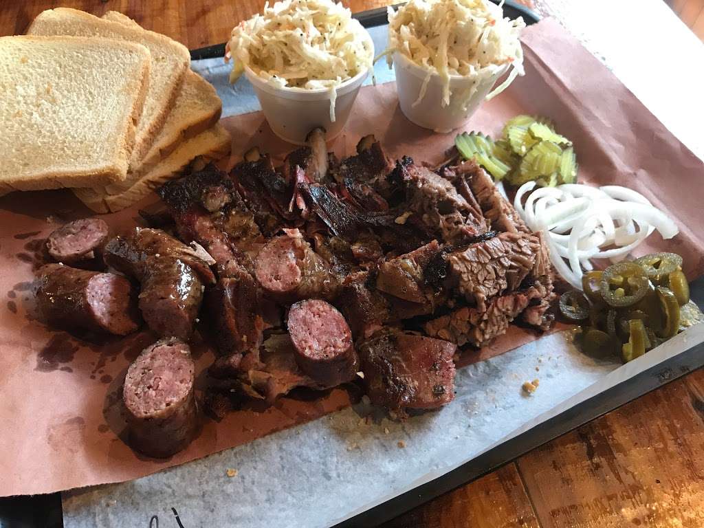 Hill Country BBQ | 27004 Hwy 6, Hempstead, TX 77445, USA | Phone: (979) 826-9766