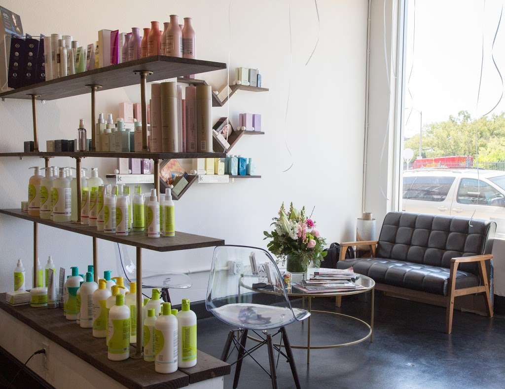 Lock & Crown Salon | 1088 Allen Ave, Pasadena, CA 91104, USA | Phone: (626) 639-3697