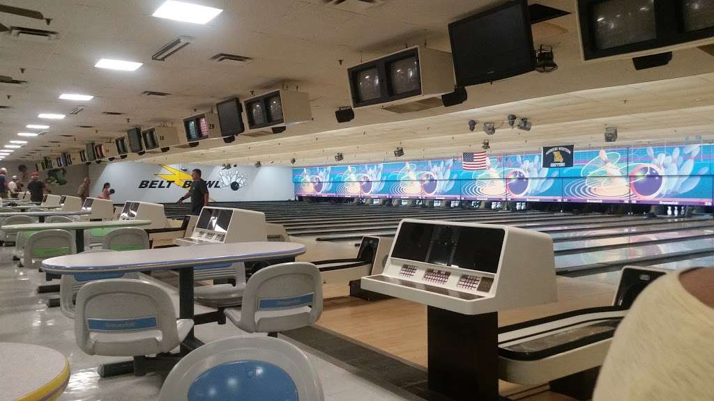 Belt Entertainment (Belt Bowl) | 210 N Belt Hwy, St Joseph, MO 64506, USA | Phone: (816) 233-1054