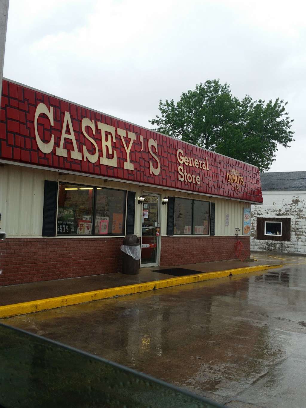 Caseys | 300 E Locust St, Chatsworth, IL 60921, USA | Phone: (815) 635-3782