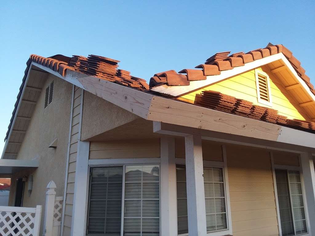 Extreme Roofing | 22741 Skylink Dr, Canyon Lake, CA 92587 | Phone: (951) 244-8874