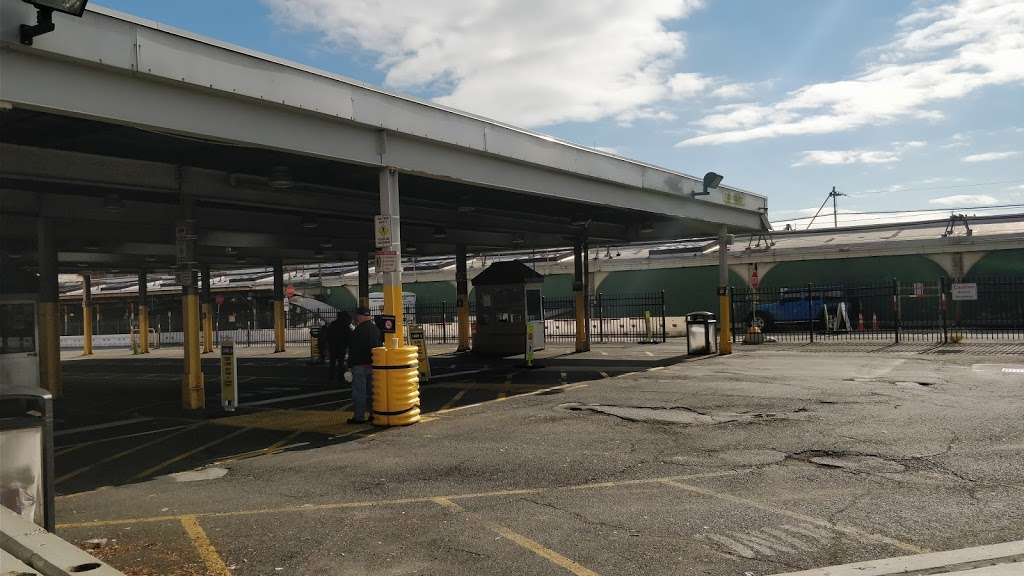 Hoboken Terminal Lane 6 | Hoboken, NJ 07030