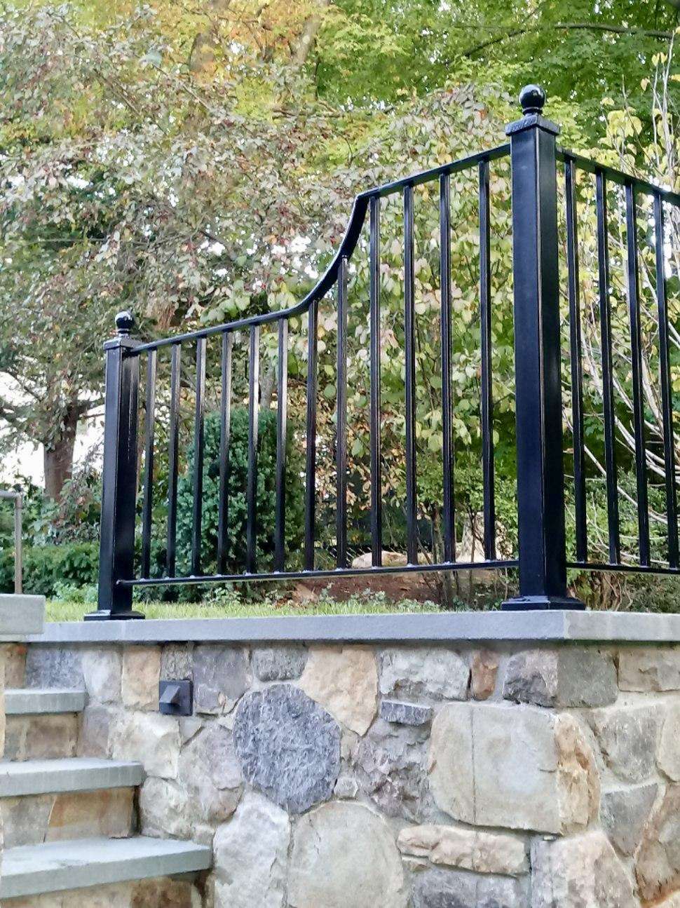 E & D Fence Co | 50 Metropolitan Ave, Ashland, MA 01721 | Phone: (508) 881-0910