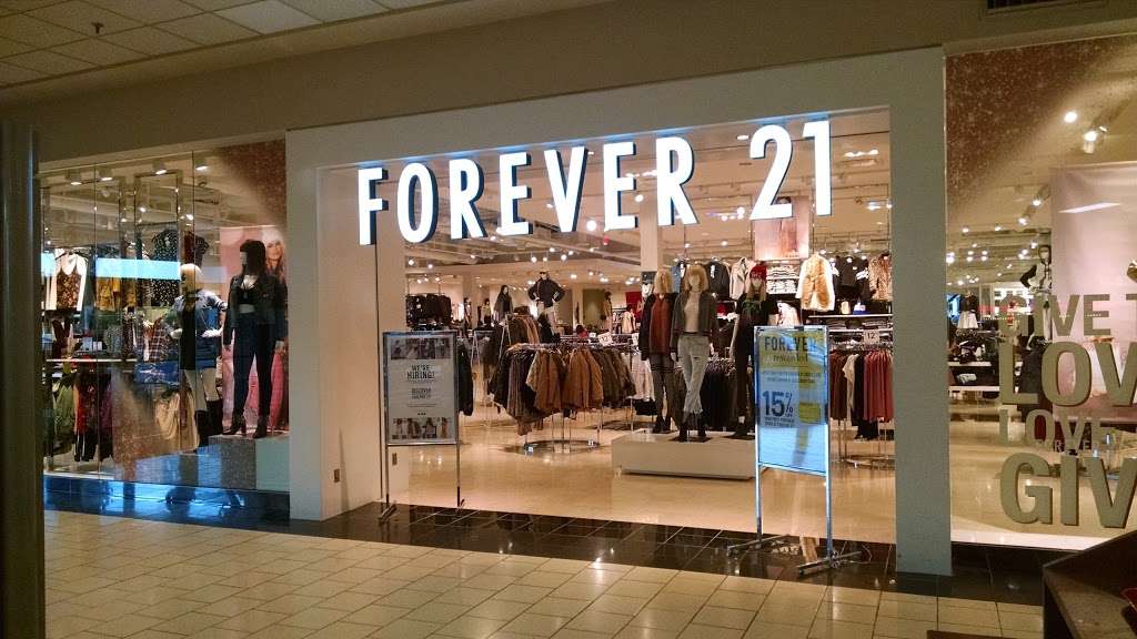 Forever 21 | Dover Mall, 1365 N Dupont Hwy #4004-A, Dover, DE 19901, USA | Phone: (302) 747-2058