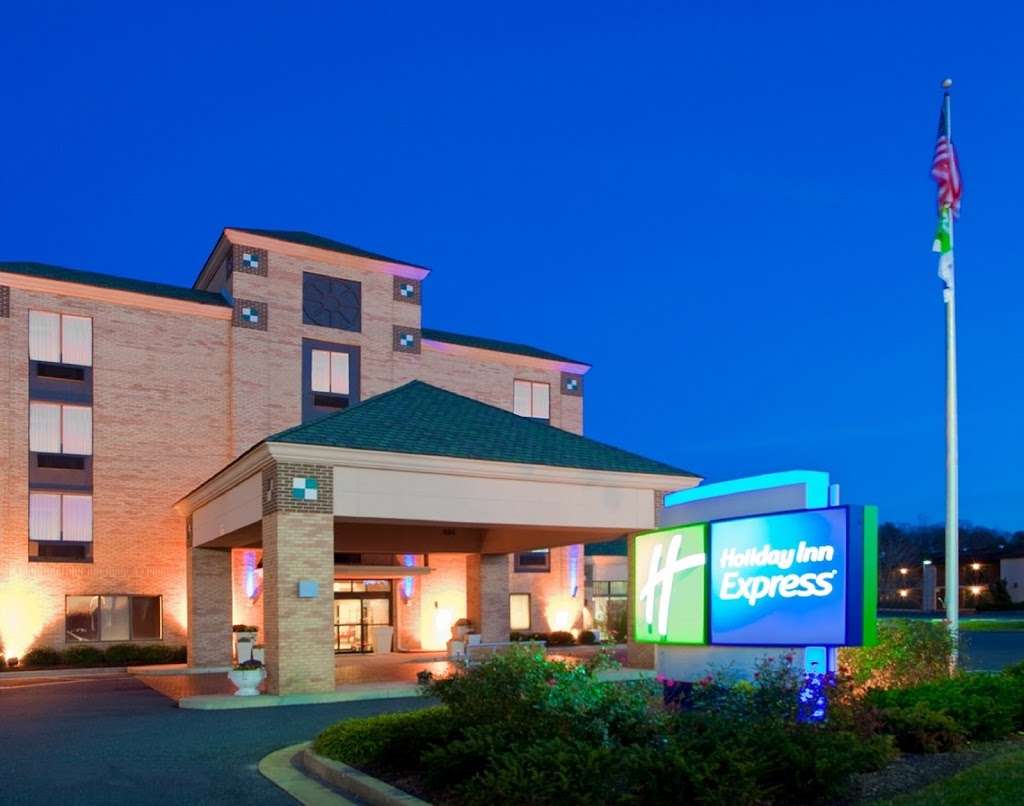 Holiday Inn Express Easton | 8561 Ocean Gateway, Easton, MD 21601, USA | Phone: (410) 819-6500