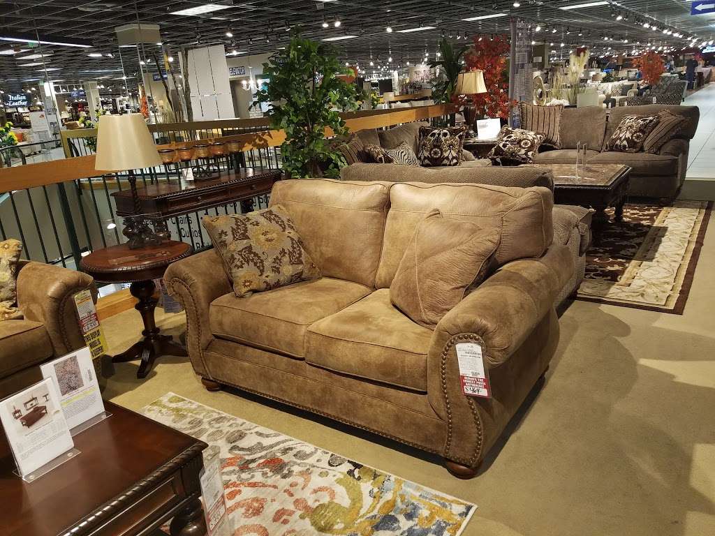 American Furniture Warehouse Furniture Store 10550 Jake Jabs