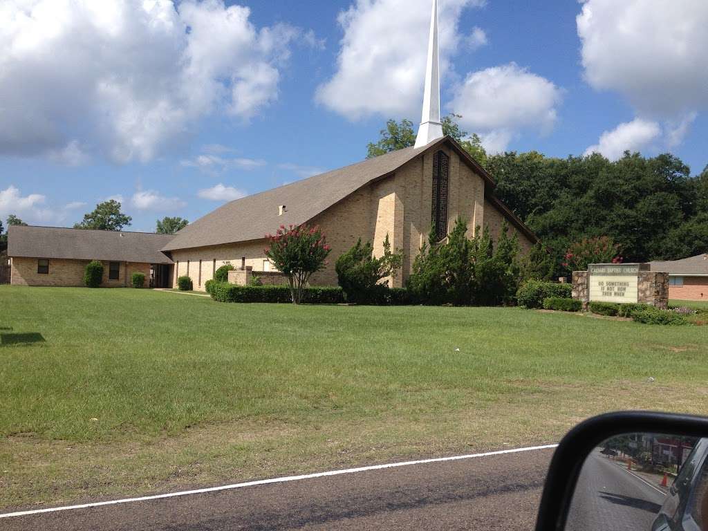 Calvary Baptist Church | 816 N Blair Ave, Cleveland, TX 77327, USA | Phone: (281) 593-1751