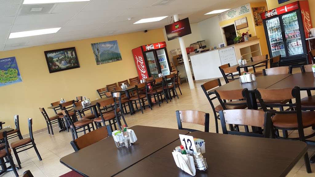 El Salvador Pupusas y Mas | 628 Crabb River Rd, Richmond, TX 77469, USA | Phone: (832) 735-2444