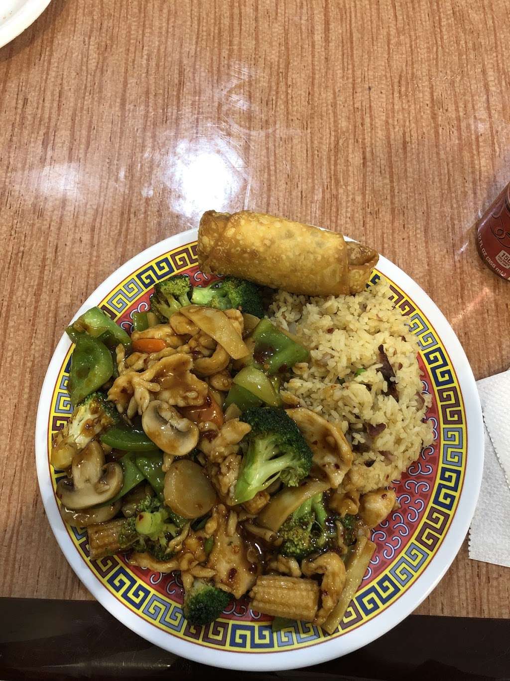 China Wok | 1615 E Michigan Rd, Shelbyville, IN 46176, USA | Phone: (317) 392-8889